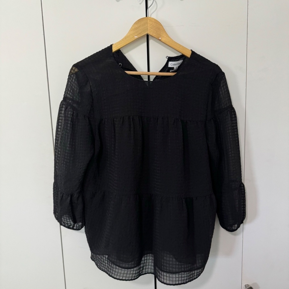 Calvin Klein Women’s Black Sheer Textured Blouse Size MD – Lightweight Flow Top